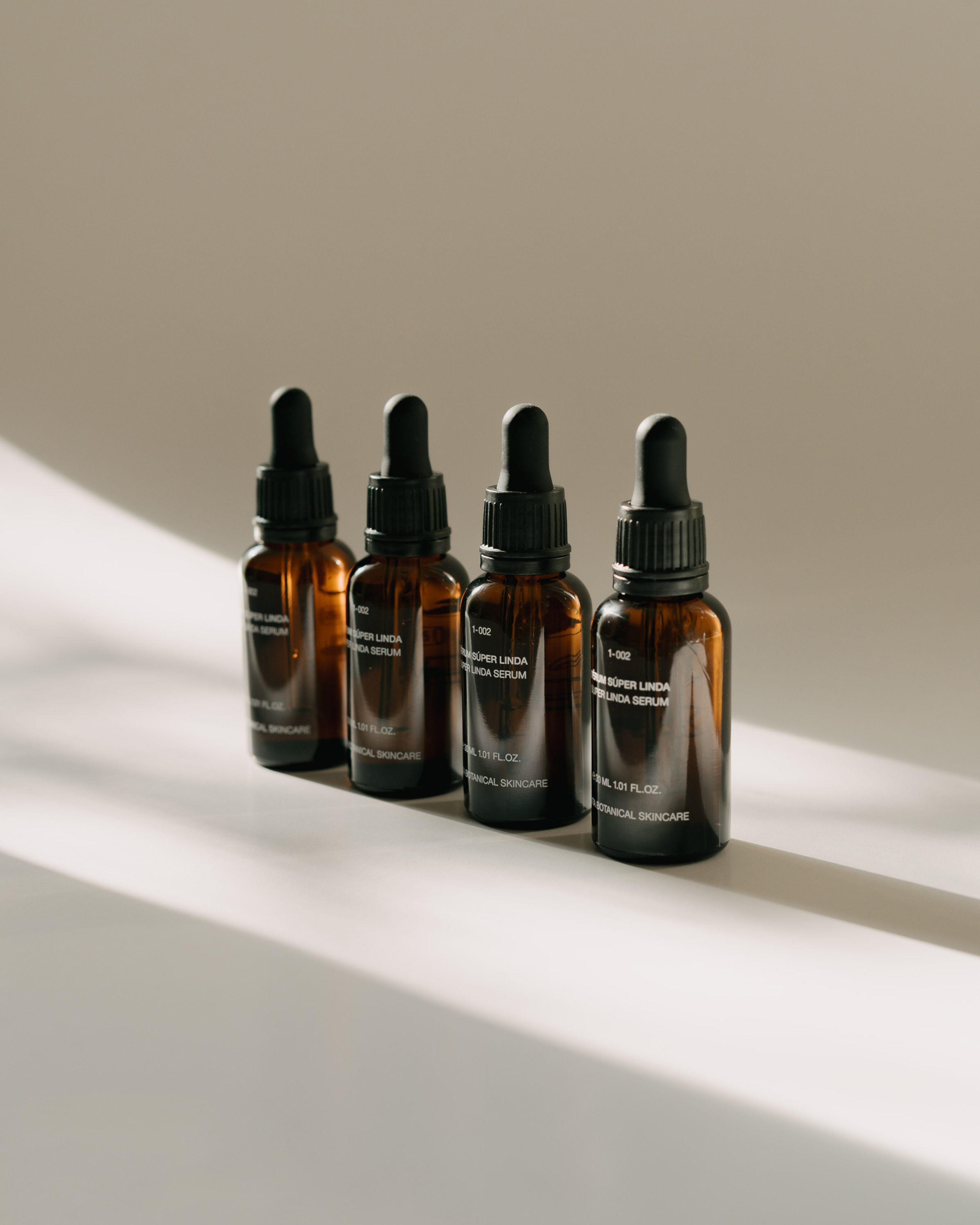 1-002 SUPER LINDA SERUM