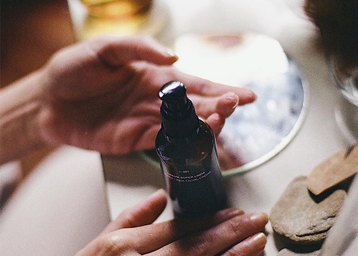 ALCOHOL DE ROMERO Y GEL ANTIBACTERIAL